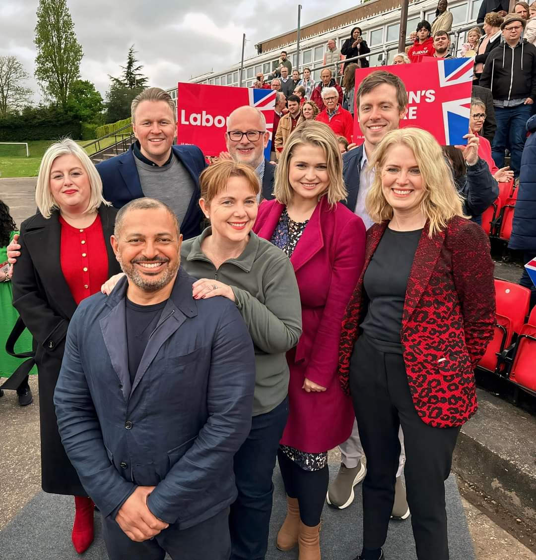 Great to be with Nottinghamshire Labour Parliamentary Candidates and Claire Ward newly elected East Midlands Mayor and Gary Godden Nottinghamshire Police and Crime Commissioner welcoming Leader of the Labour Party, Keir Starmer to Mansfield this morning.

General Election Next!