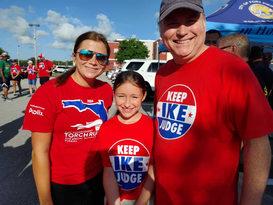 KeepIkeJudge's tweet photo. Judge Isenhower and his family helped out at the Tourch Run for the Special Olympics this morning. Congratulations to all of the runners who participated and to the agencies and countless volunteers that made it a success. #tourchrun https://t.co/pX9xxOYPVX