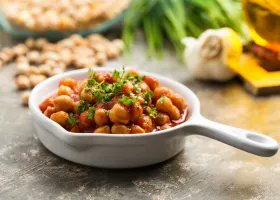 Indian chickpea curry

#different_recipes #recipe #recipes #healthyfood #healthylifestyle #healthy #fitness #homecooking #healthyeating #homemade #nutrition #fit #healthyrecipes #eatclean #lifestyle #healthylife #cleaneating #vegetarian #salad #ketorecipes #keto