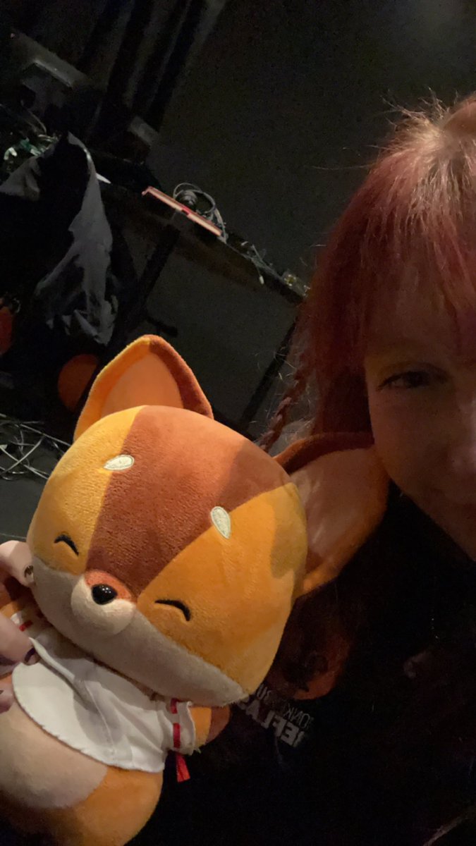 me and the lil guy are done for the day!! had an incredible time working the <a href="/ReflashProd/">MB Reflash</a> banquet bash and shoutouts to my fellow talent <a href="/DSHZY415/">Kara "DSHZY”</a> <a href="/Wikit02/">Wikit</a> and <a href="/DrySaladXXL/">SaladMan</a> for making this event even more fun 🫶🏻🫶🏻