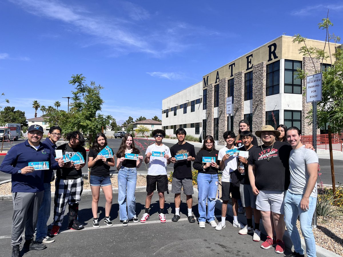 Its Saturday you already know what that means! Canvassing time for the amazing @ExtraAdmin! These power students don’t play. North Las Vegas open your doors. #StrongerTogerher @NVSenateDems #SD1