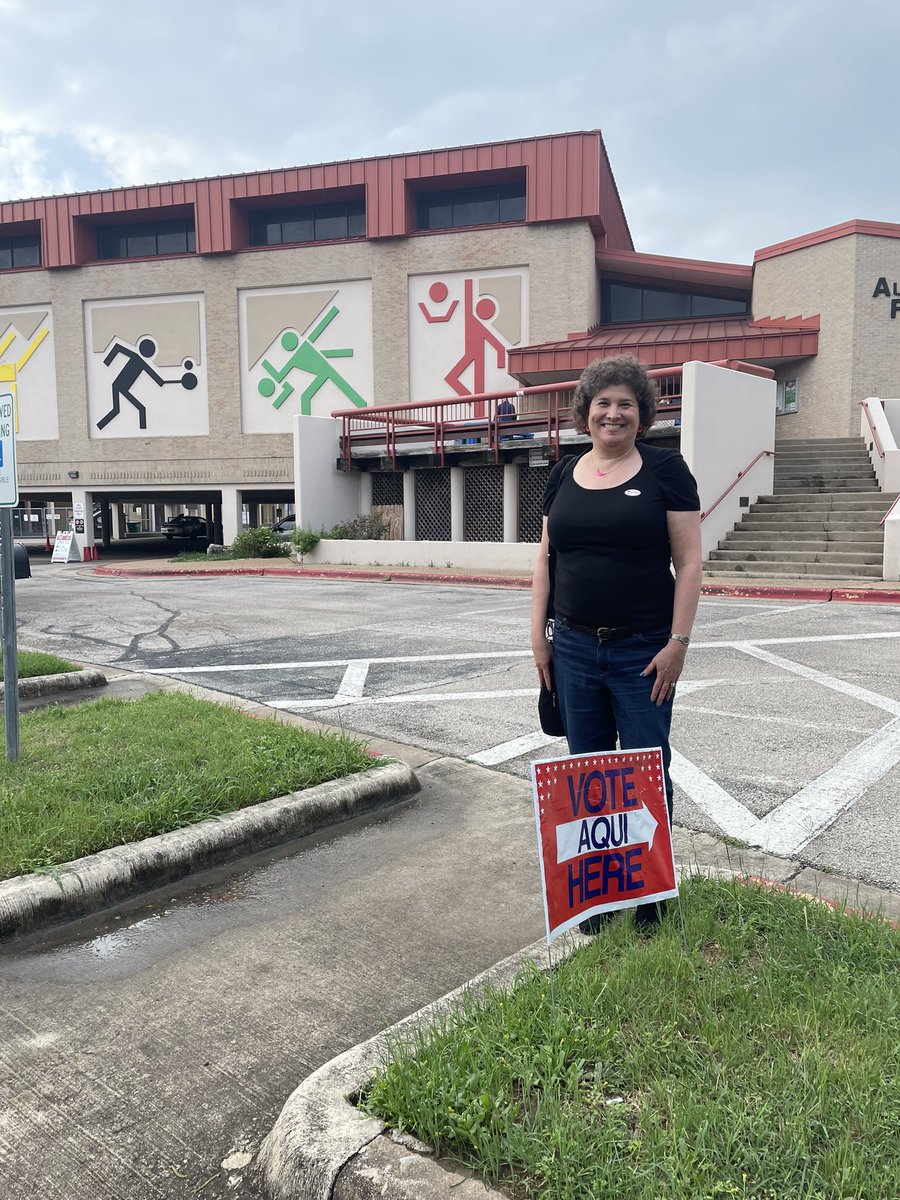 It’s #ElectionDay! 3 new, impactful positions on the Travis Central Appraisal District Board of Directors are on the ballot. This is a low-turnout election, so your vote really counts! Find polling locations/hours at votetravis.com. #Vote #TravisCounty