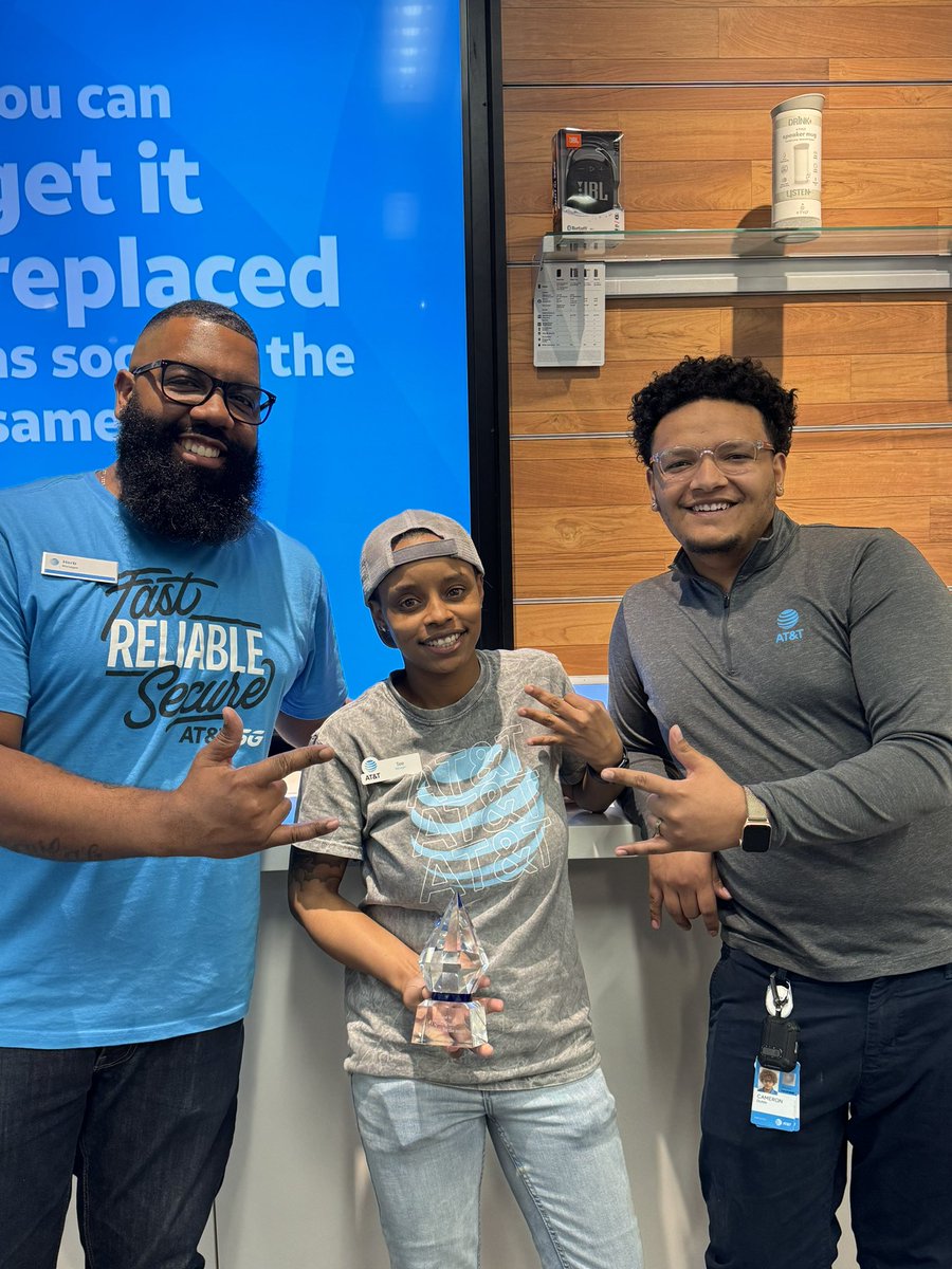 Tatiana Burrell tweet media