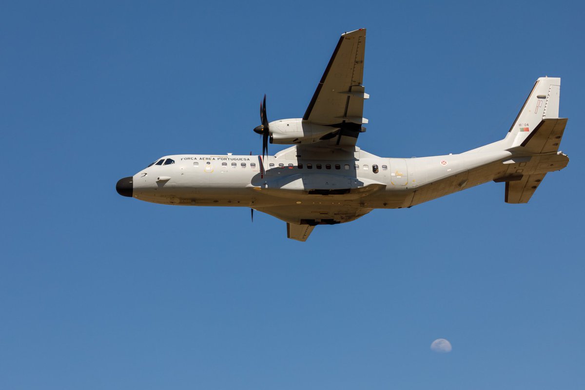 A Força Aérea realizou o transporte de três doentes a necessitar de cuidados médicos diferenciados entre ilhas do Arquipélago da Madeira. Para a missão foi empenhado um avião C-295M da Esquadra 502 - 'Elefantes'.
