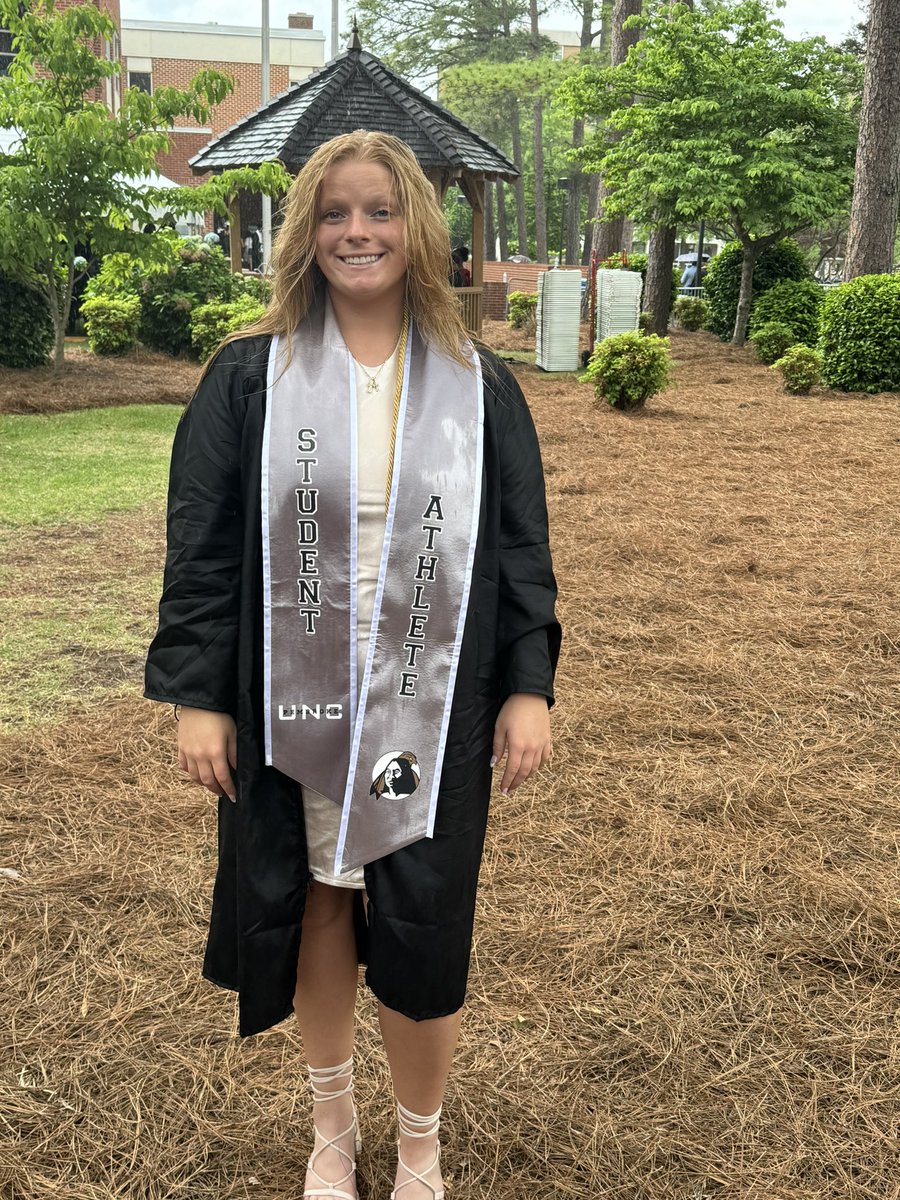 She did it!! Congratulations Kenna!!! So proud of you!! <a href="/Mak_sibbett2020/">MaKenna Sibbett</a> <a href="/UNCP_Softball/">UNCP Softball</a> <a href="/UNCP_Sports/">UNCP Braves l #BraveNation</a>