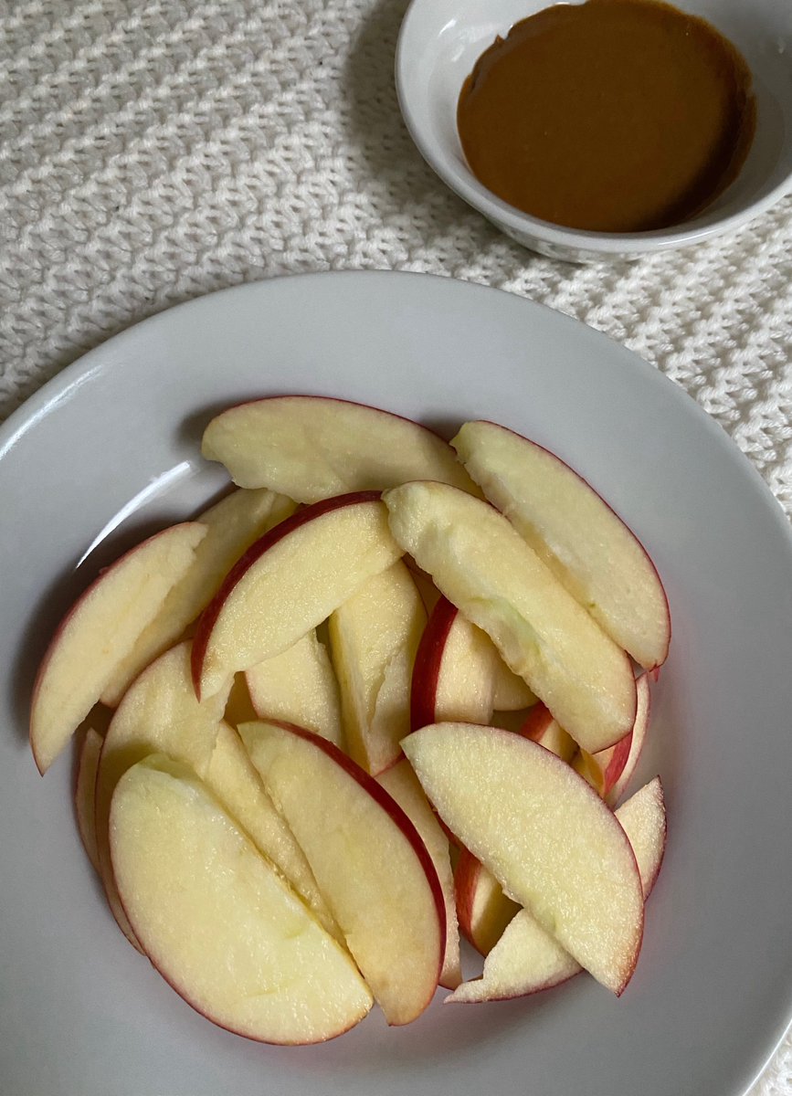 Apple slices with melted crunchy biscoff spread is SO good 🐛