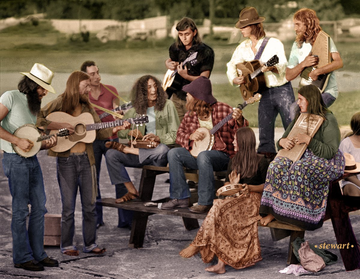 Folk band playing in the drained wading pool at Kits Beach in the mid-1970s. If you recognize anyone, let us know! Bruce Stewart photo. 
#vancouverhistory #theseventies #seventies #vancouverexposed #everyplacehasastory #kits #kitsilano #kitsilanobeach