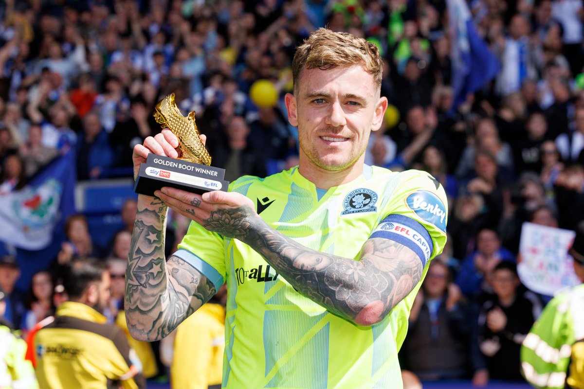 2⃣7⃣ goals! 🤯 @SamSzmodics takes the #SkyBetChampionship Golden Boot by a distance! 👏 #EFL | @Rovers