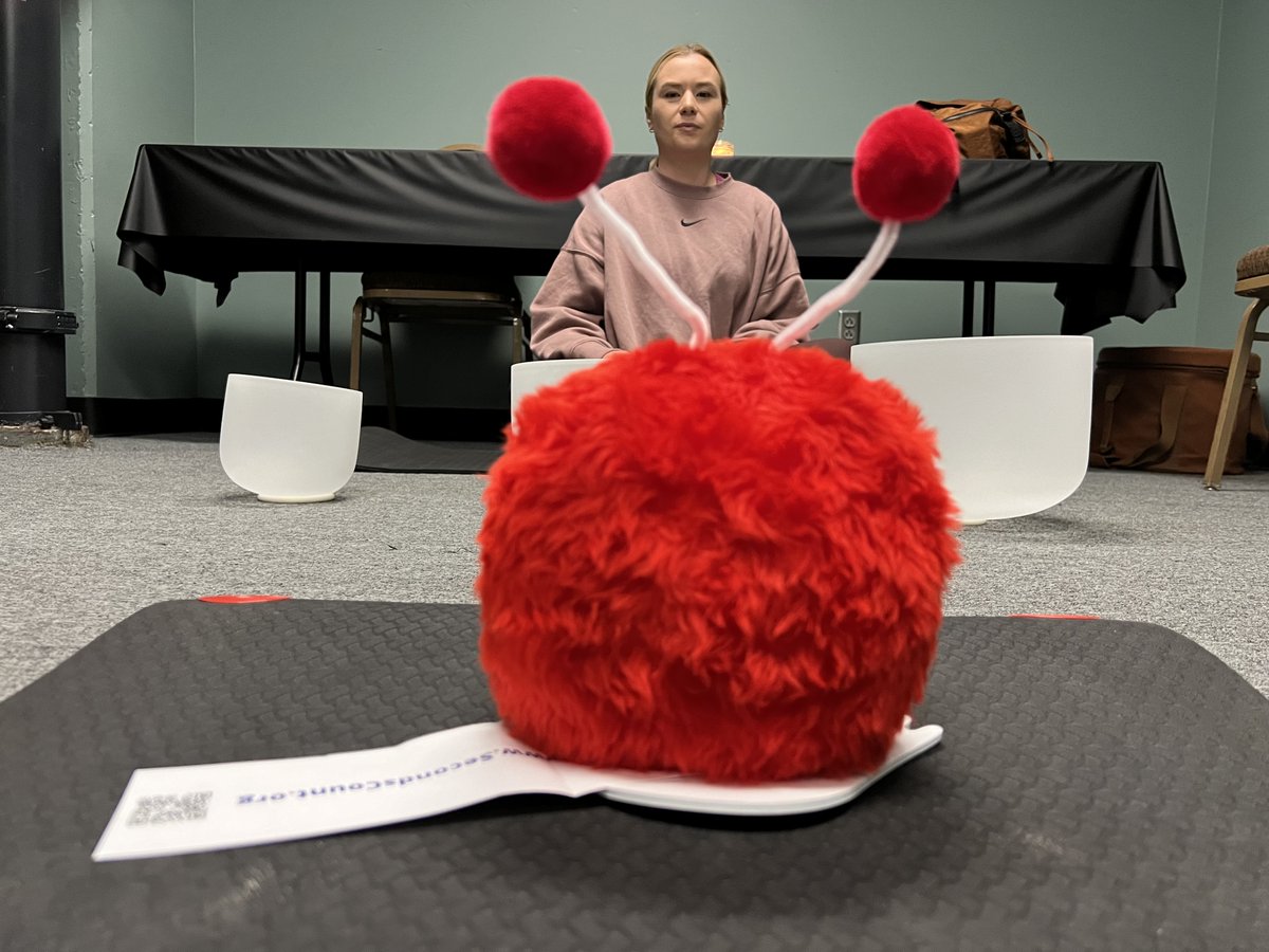 Stenty settles themself during a mindful meditation session at #SCAI2024.
#AdventuresOfStenty #SCAIWellness