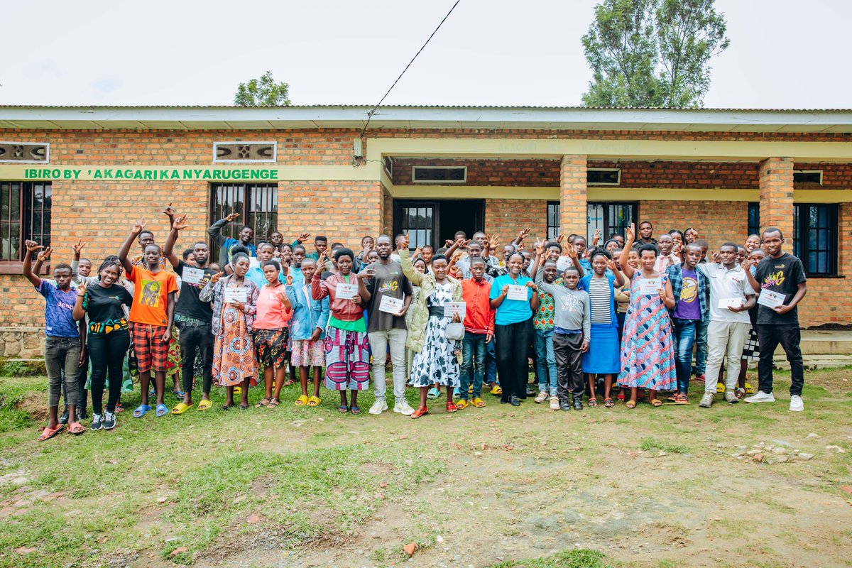 1/2 Energetic conclusion to a successful Community Youth Forum follow-up week! Rubengera & Rugabano youth revisited their training, shared progress on saving groups & goals, and celebrated achievements! We're inspired by their growth & impact!