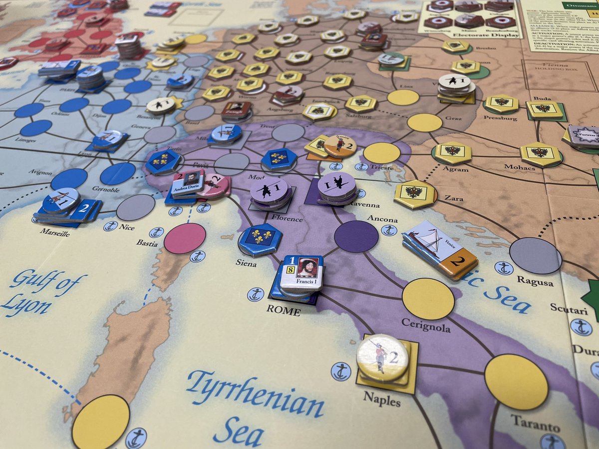 Rome fell to the French! The Pope is furious and is forced to sue for peace. Here I Stand from @gmtgames VP situation at end of Turn 3 is Papacy 24, French 21, Hapsburgs 20, England 16, Ottomans 15 and Protestants 4.