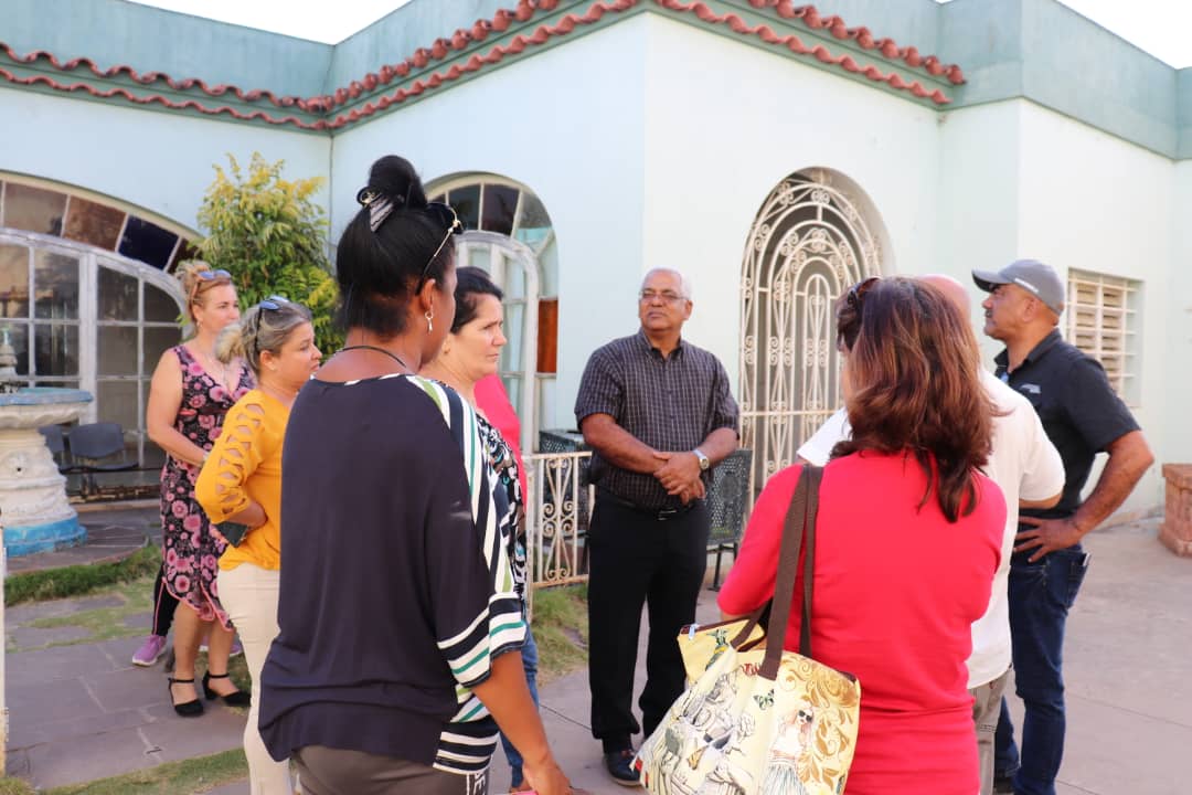 En Cárdenas visitamos el Palacio de los Matrimonios y sede de una notaría, del Registro de la Propiedad y provisionalmente del Registro Civil. Se proyecta la reparación capital de un lugar significativo en esta Ciudad para quienes acuden al maravilloso momento del matrimonio.