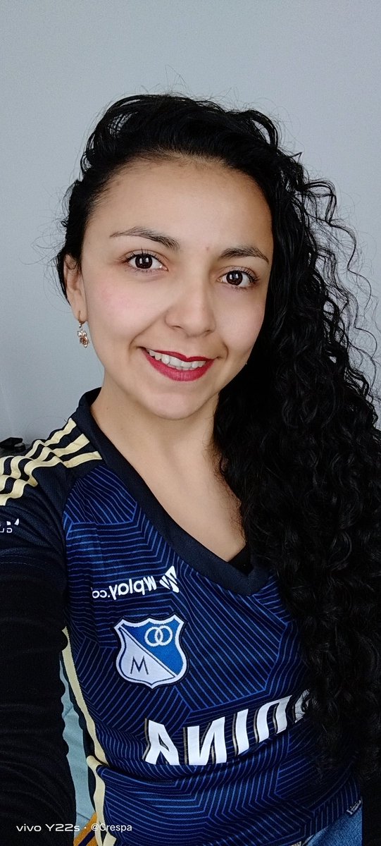 LorenaAleman19's tweet photo. @LNLDMFC @MillosFCoficial
@MundoMillos @MillosFC
#futbol #Slml #Millonarios
#SiguemeYTeSigo #SiguemeHoy
Como siempre con la azul puesta y la fé intacta. Vamos Millos a sacarla del estadio. https://t.co/XS9V0xuFwd