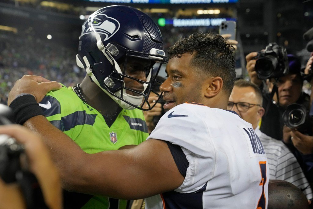 In a surprising twist, Coach Hackett opts for a 64-yard FG attempt over trusting Russell Wilson's clutch playmaking, leading to a narrow Seahawks win. #NFL #Seahawks #Broncos #MondayNightFootball