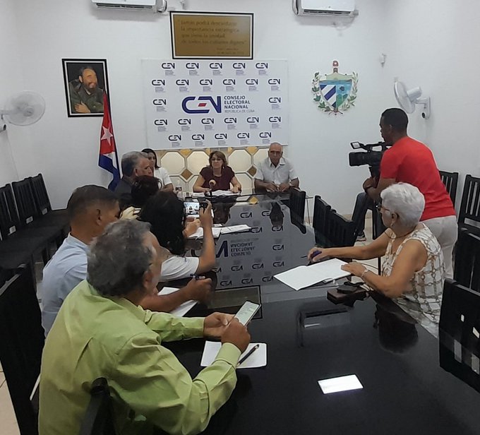 #Ahora Inicia la Conferencia de Prensa del #5CENCuba 🇨🇺📷#PoderPopular para informar los resultados de las elecciones de gobernador y vicegobernador realizadas este sábado en 4 provincias de #Cuba #CubaGobierna 📷
