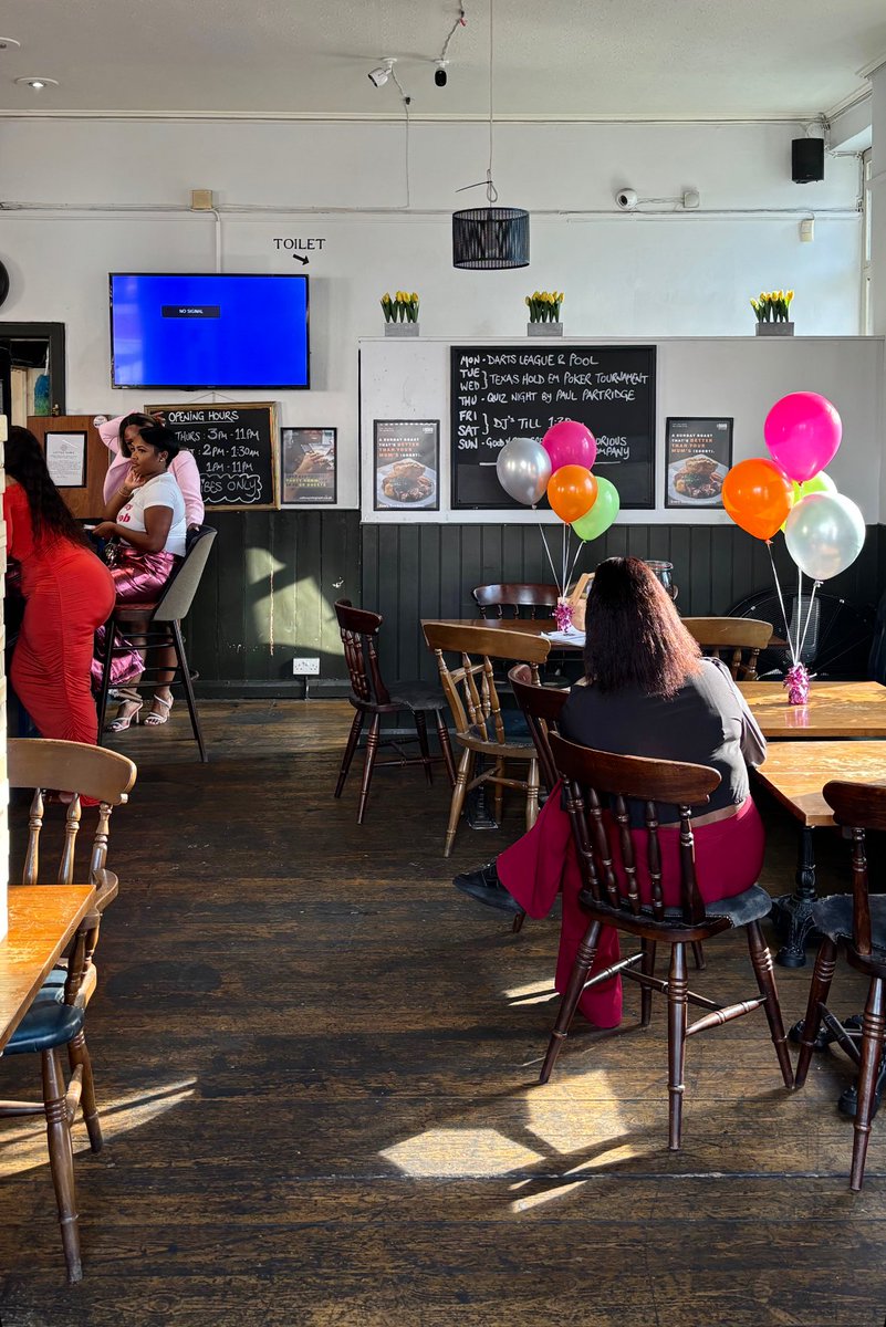 Just had a lovely chat with the passionate Landlady who is having a celebration in The Railway Telegraph. Lots of love here. #foresthill #londonpubs #southlondon #pub