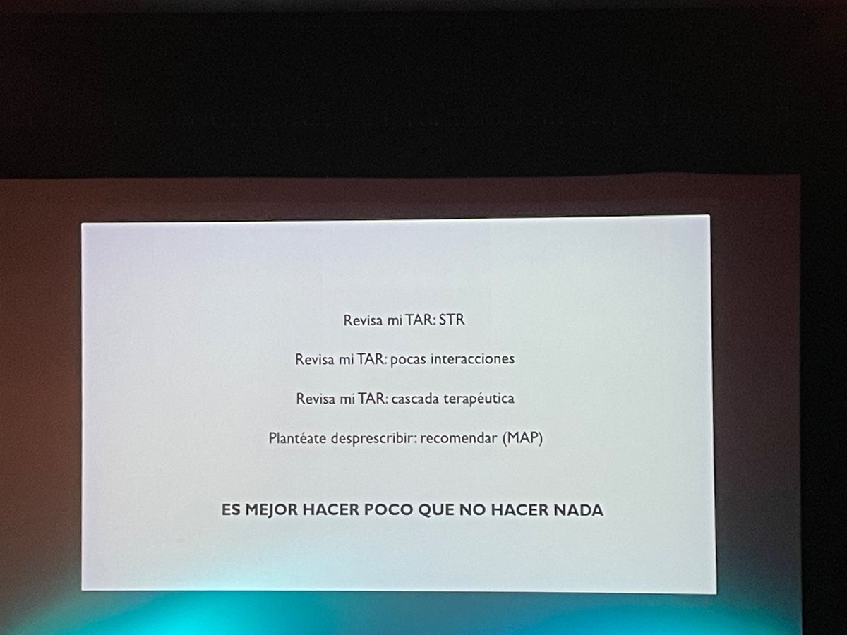 Como no disfrutar, concienciarse o sensibilizarse ante la profundidad del Dr. Julián Olalla hablando de VIH, el envejecimiento, la fragilidad…Un lujo intelectual para SEICV en su congreso bienal de Villajoyosa el 3-4 mayo. Gracias a Concha Amador por hacerlo todo real y posible.