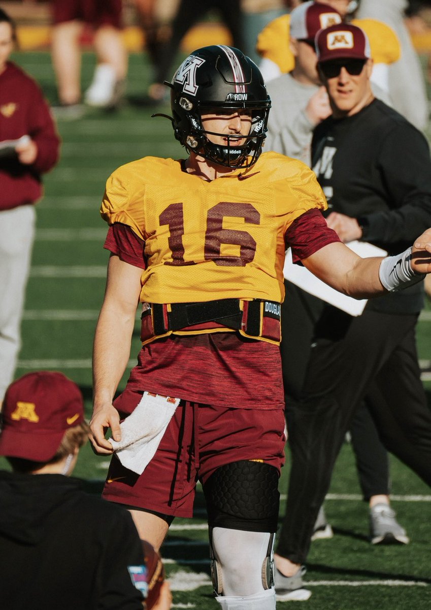 Love this team! Proud of the strides that we have made this spring, but lots of work left to be done… THE CHASE! #RowTheBoat #SkiUMah