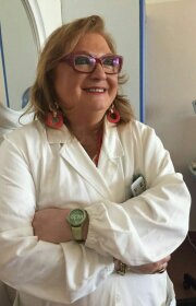 Una settimana fa, la mia dolce e amata moglie Giulia si è spenta, dopo una lunga sofferenza e tre terribili settimane in Rianimazione. Per poterla assistere avevo lasciato X, un paio di mesi fa. Ora devo cercare di ritrovarmi, ma non è facile