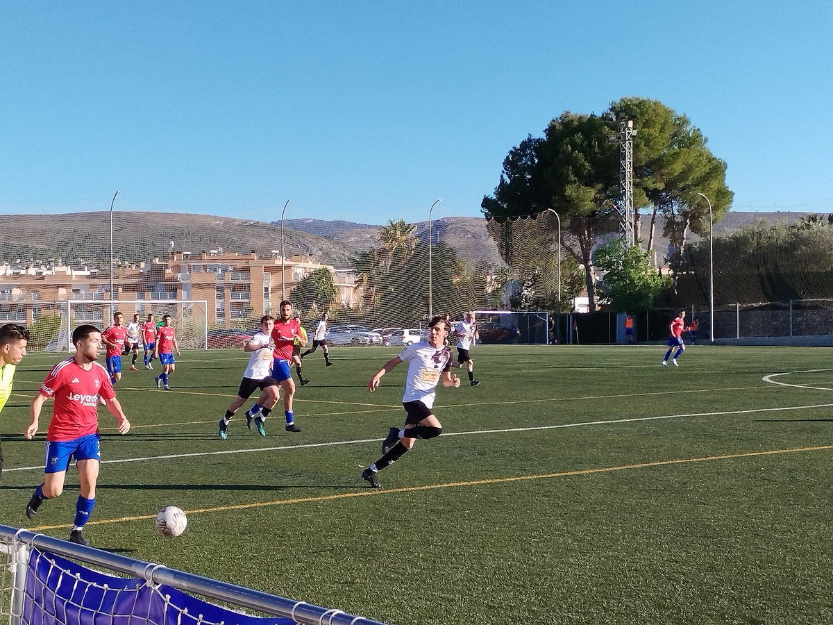 ✔️Complida ja l'hora del partit a La Puríssima contínua guanyant el Deportivo Ontinyent 🆚 un @AlgemesiCF que s'ha quedat amb 🔟 jugadors. 👌🏼 2-0 pels de @aguarnercambra