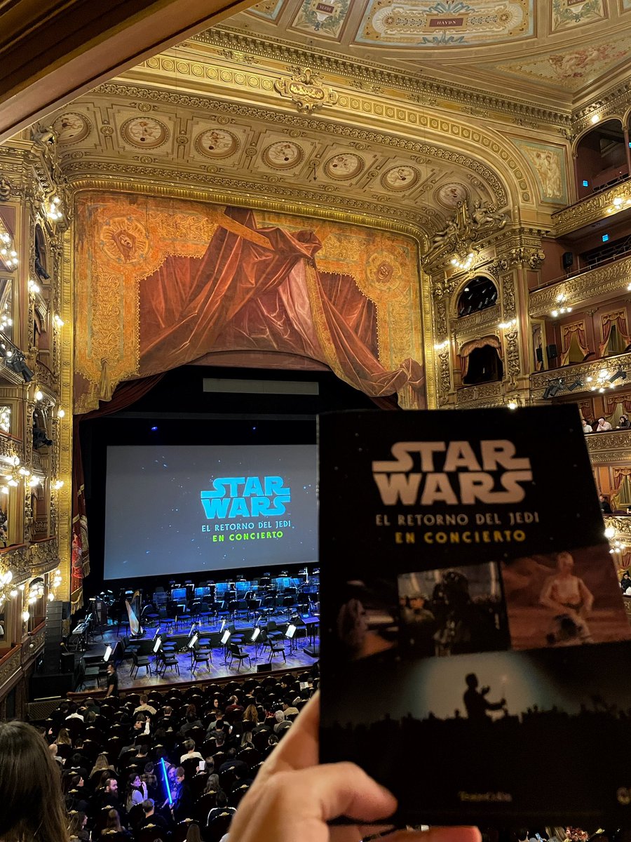 May the Fourth be with you

As always, a spectacular night at <a href="/TeatroColon/">Teatro Colón</a> with Star Wars Episode VI and the most amazing artists in town playing the soundtrack live. The music was splendid. Oh well, it’s <a href="/starwars/">Star Wars</a>