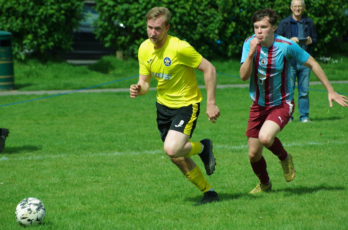 RayleighFootie's tweet image. A few photos📸 as Rayleigh Town put in a good solid team performance with a 4-0 away win at Harold Wood, now onto the BIG one on Wednesday night
@eofl @RayleighTownFC1 @NonLeagueCrowd @ScottMHC14