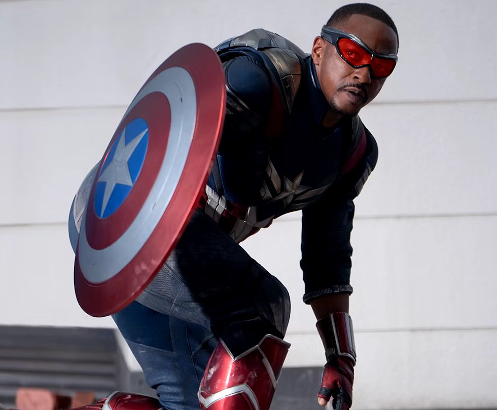 Director Julius Onah says ‘CAPTAIN AMERICA: BRAVE NEW WORLD’ is “really [Sam Wilson’s] coming-out show. It’s about putting him through the paces.” (via: empireonline.com/movies/news/ca…)