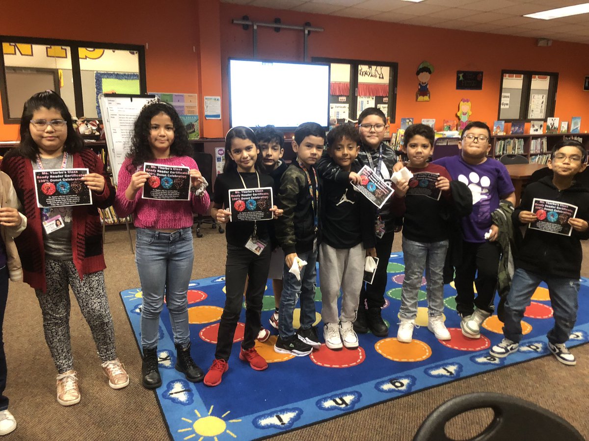 100% Donut Celebration…Mrs Jackson’s class and Mrs Ybarbo’s class have earned the 100% Participation Celebration for every student achieving the Teady Reader certificate. @HISDLibraryServ @lyonsElementary