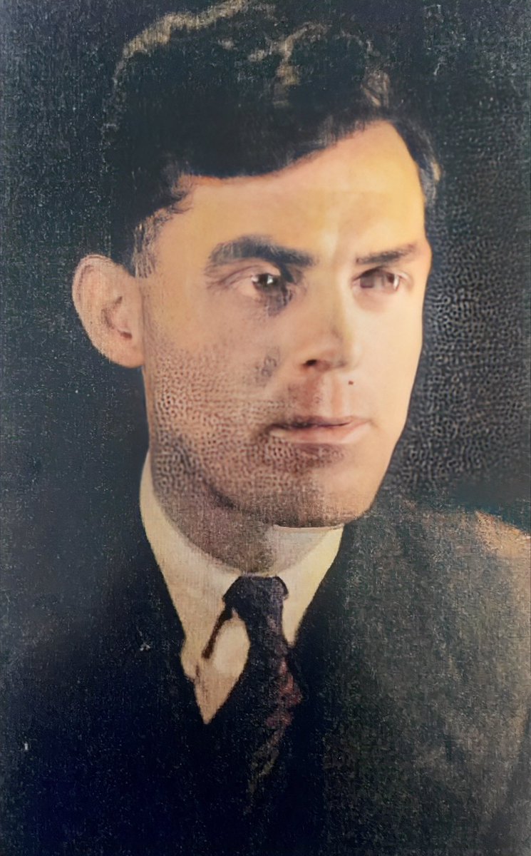 Mijn vader groeide op zonder vader. Hij overleed vlak voor zijn geboorte in <a href="/GedenkstaetteNG/">Neuengamme</a> Zijn hele leven bleef m’n vader vragen houden over zijn vader. Om hen beide te gedenken ben ik twee minuten stil.
#Dodenherdenking