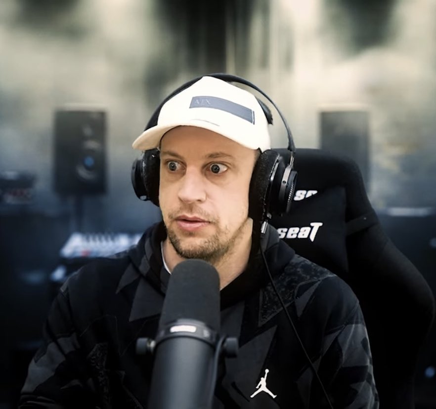 eventualforever's tweet image. i like watching meet the grahams reactions on youtube because for most disses it’s like people going ooh that’s good ooh that’s a hard diss etc etc but with this it’s just watching people in complete and utter horror for six minutes