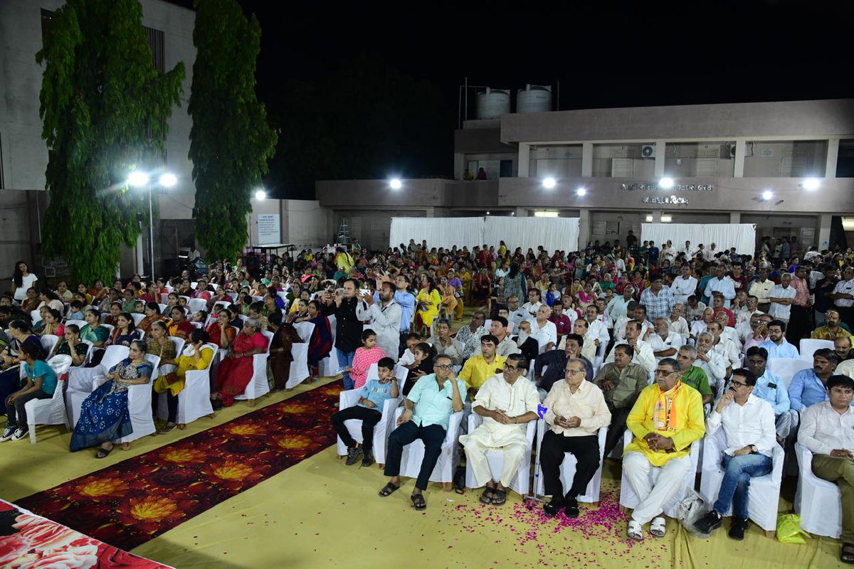 Various members of the Raghuvanshi community came together for ‘Prasad’ event during the Pragatya Day celebrations of Shri Mahaprabhuji, hosted by the Vithalani family in Jamkhambhaliya. Delighted to engage with Raghuvanshi community leaders and members from Khambhaliya,…