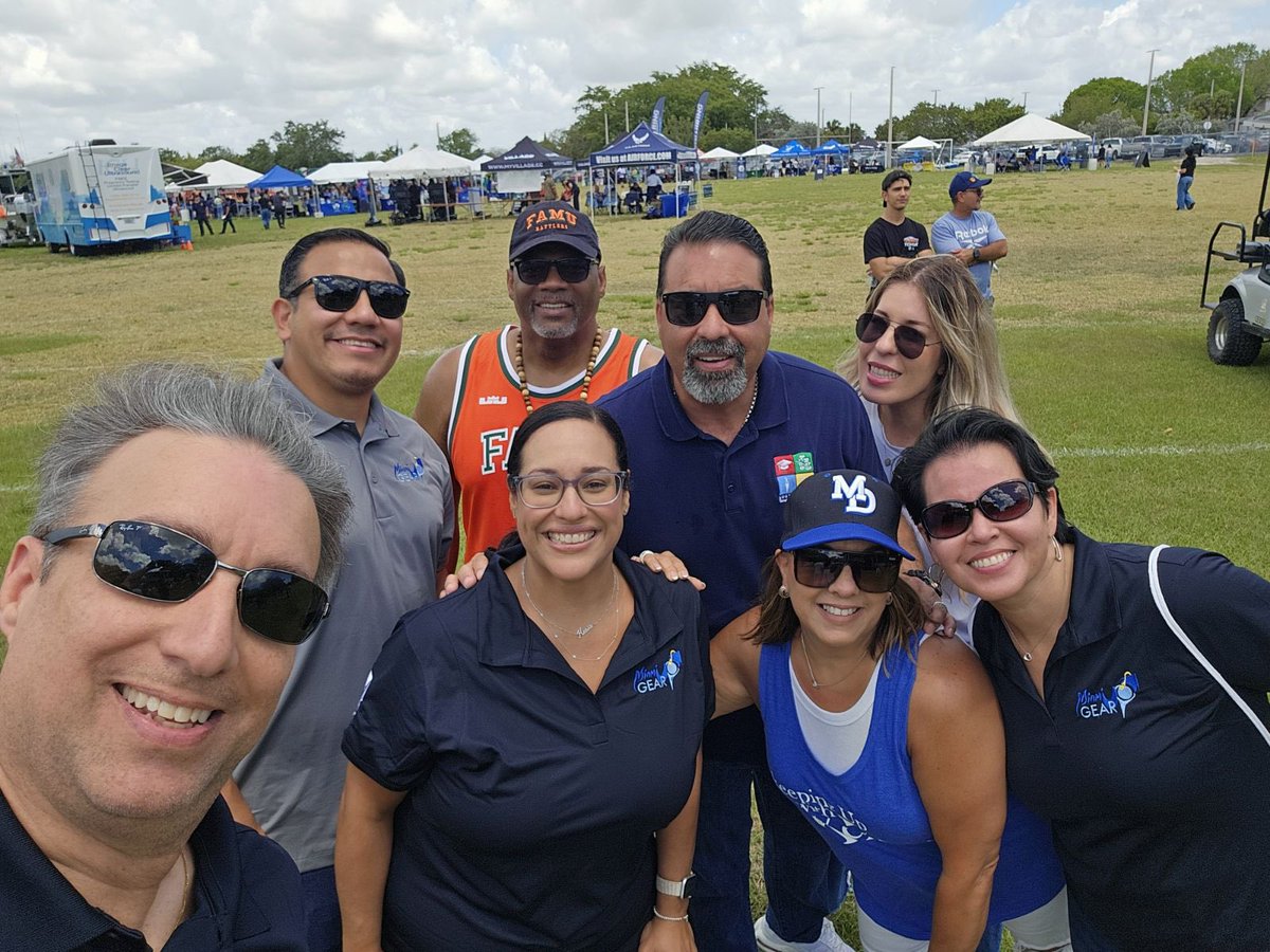 Thank you @MDCollege and Dr. Cruz for a phenomenal GearUp event hosted @Southridge_SHS. A special recognition to all GearUp schools also in attendance & those community partners for their continued support. @MDCPS @SuptDotres #MDCPSYourBestChoice