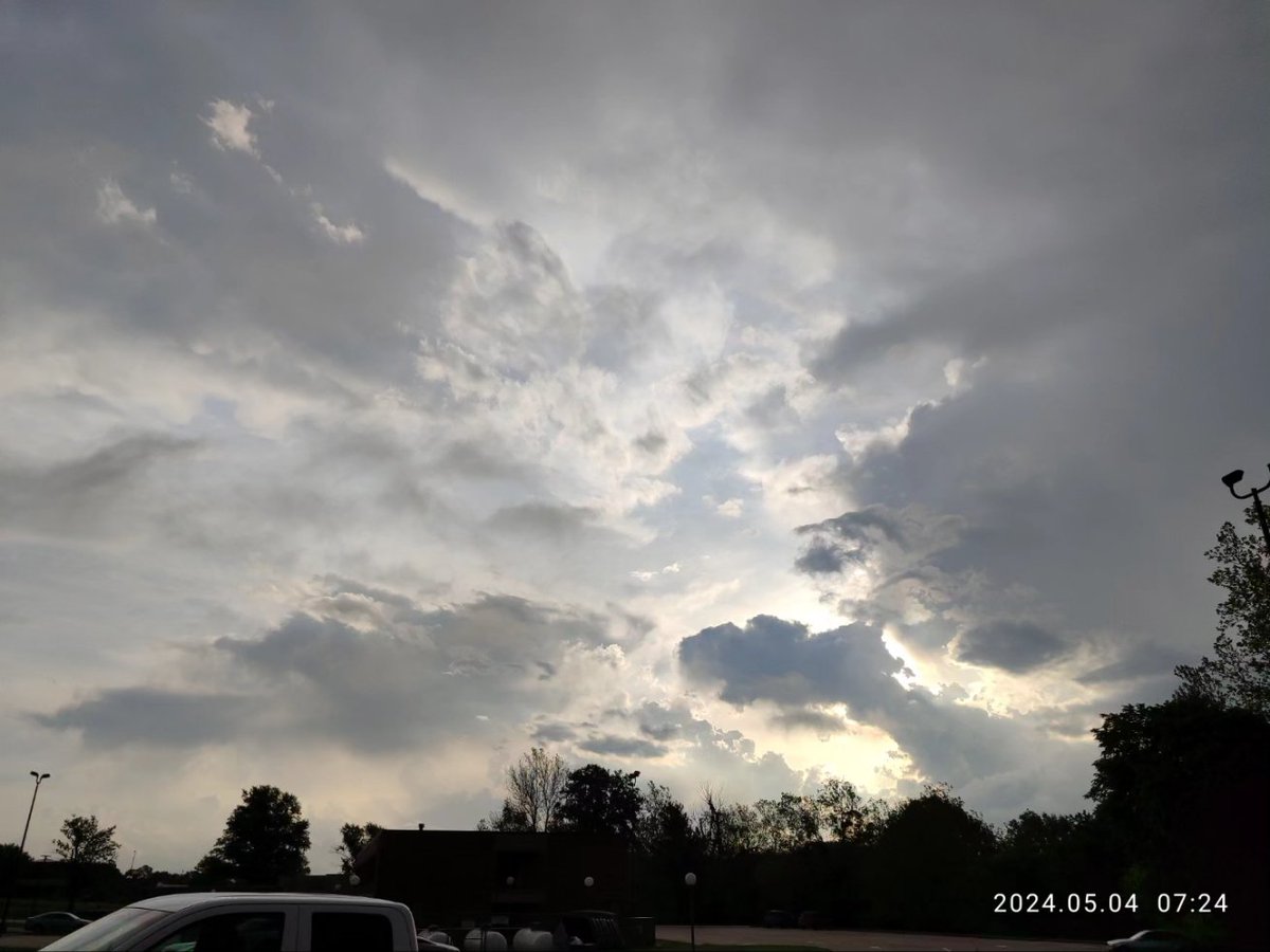 Love this gorgeous Saturday in Missouri #blessedsaturday #beautifulclouds #bomo #lovegodsnature @drdvdus