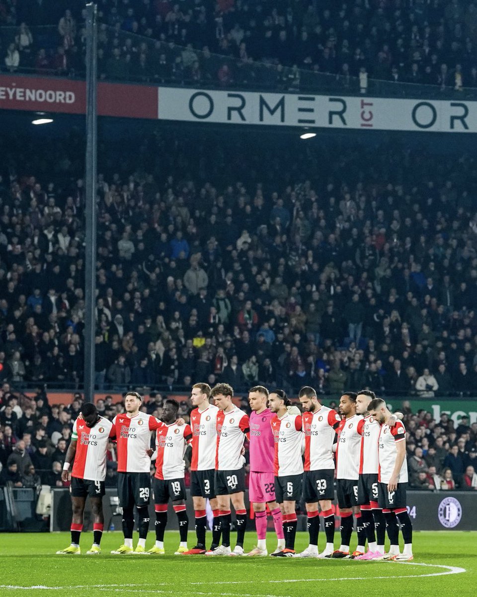 Feyenoord's tweet image. Om 20:00 uur zijn we twee minuten stil. 🇳🇱