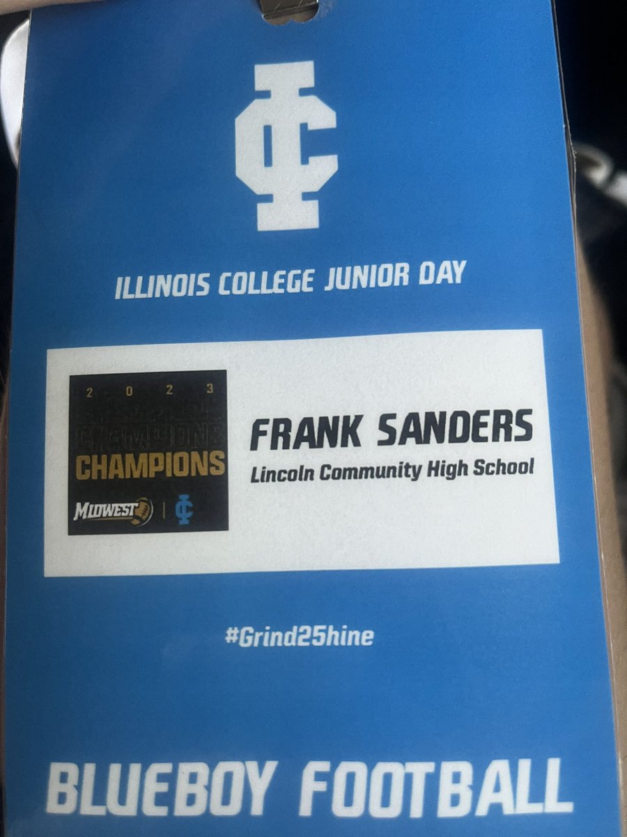 Had an amazing time @IC_Football with @paytanbunner and @TJohnston2399 ! The campus tour was great and it was awesome meeting the coaching staff and being able to connect! Thank you @Coach_BWade, @CoachDeFrisco, and @Coach_RReid for taking the time to talk with us!