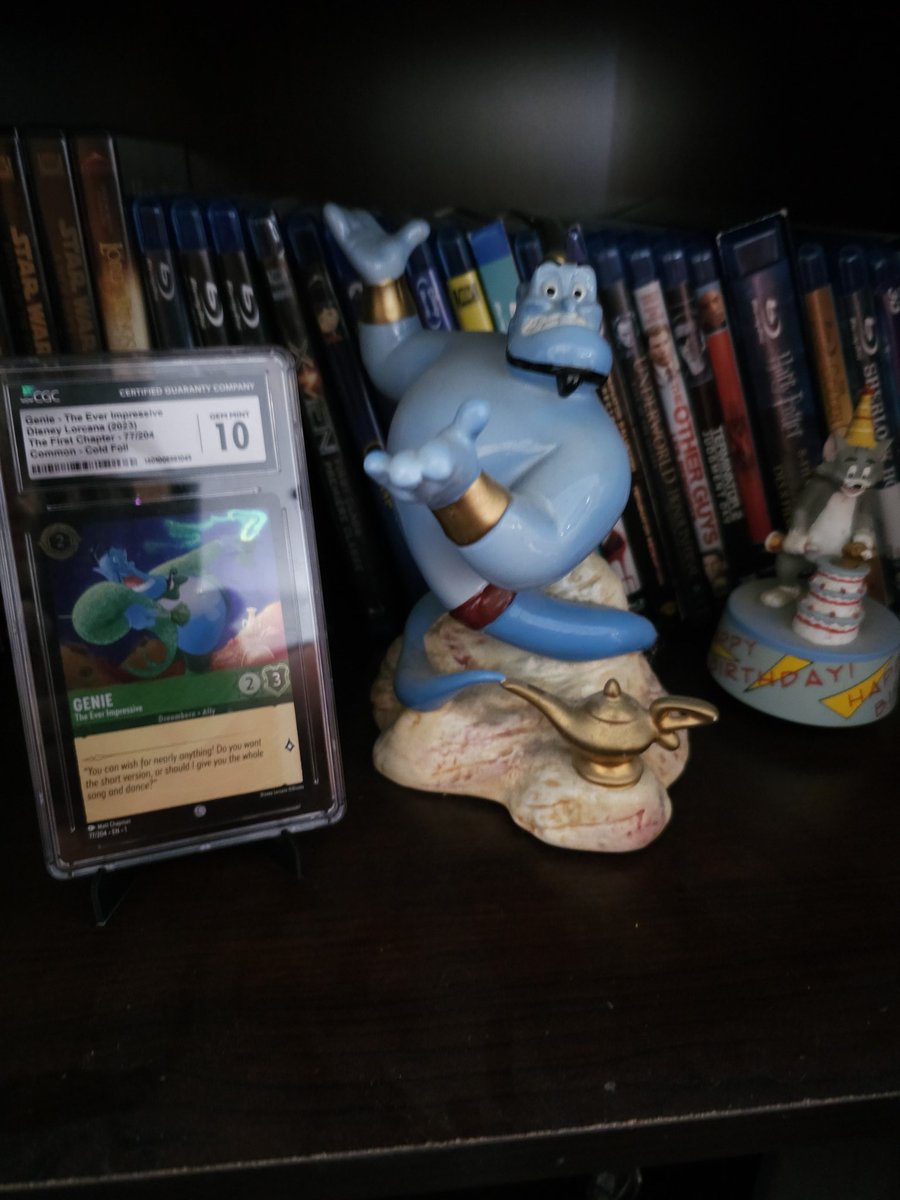 Found the perfect spot for my Genie Slab from @ToTheMoon_Cards monopoly a while back!! 

I also broke 1/5 cameras on my phone and of course it's the focus camera... #rookiemistake #weakmoves @DisneyLorcana

What do ya'll think?