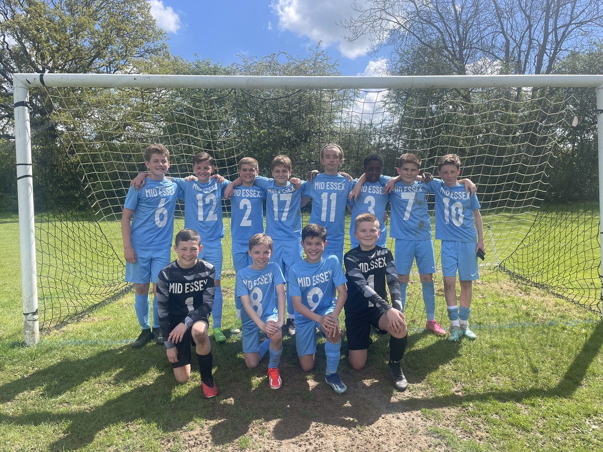 Fantastic second half performance saw Mid Essex district u12’s beat a resilient Redbridge team 5-1 to progress to Essex Finals - Goals from Thomas E, Brandon T x2, Mason D and Benjamin A ⚽️ ⚽️⚽️⚽️⚽️ @STMartinsSchPE @SHSPEDEPT1 @BecketKeysPE @Brentwood_Sport @EssexCountyFA