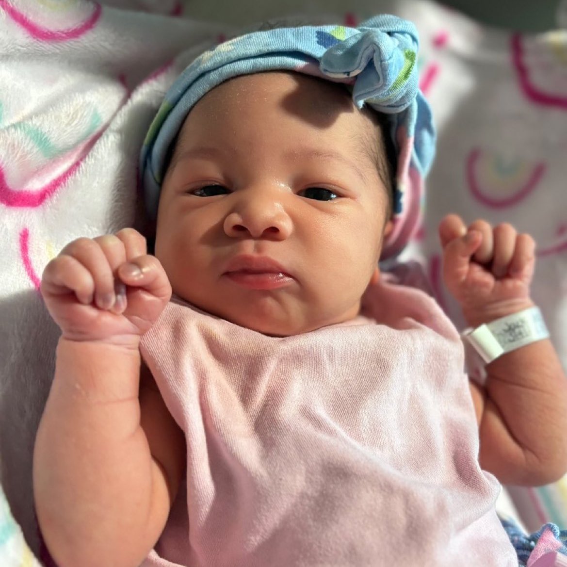 Crip Mac just welcomed his newborn baby girl to the world! 👏