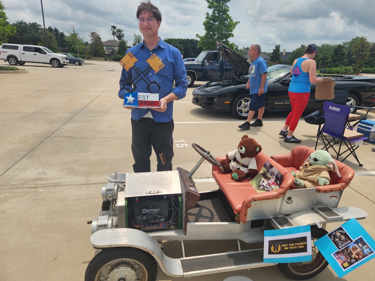 Our Best of Show Trophy winner for the 2nd Annual Car Show benefitting SkillsUSA goes to Mr. Edward Procter's 1907 Rolls Roy every Silver Ghost. Built in 1994. @JWErdie @lizg_canchola @FBISD_CTE