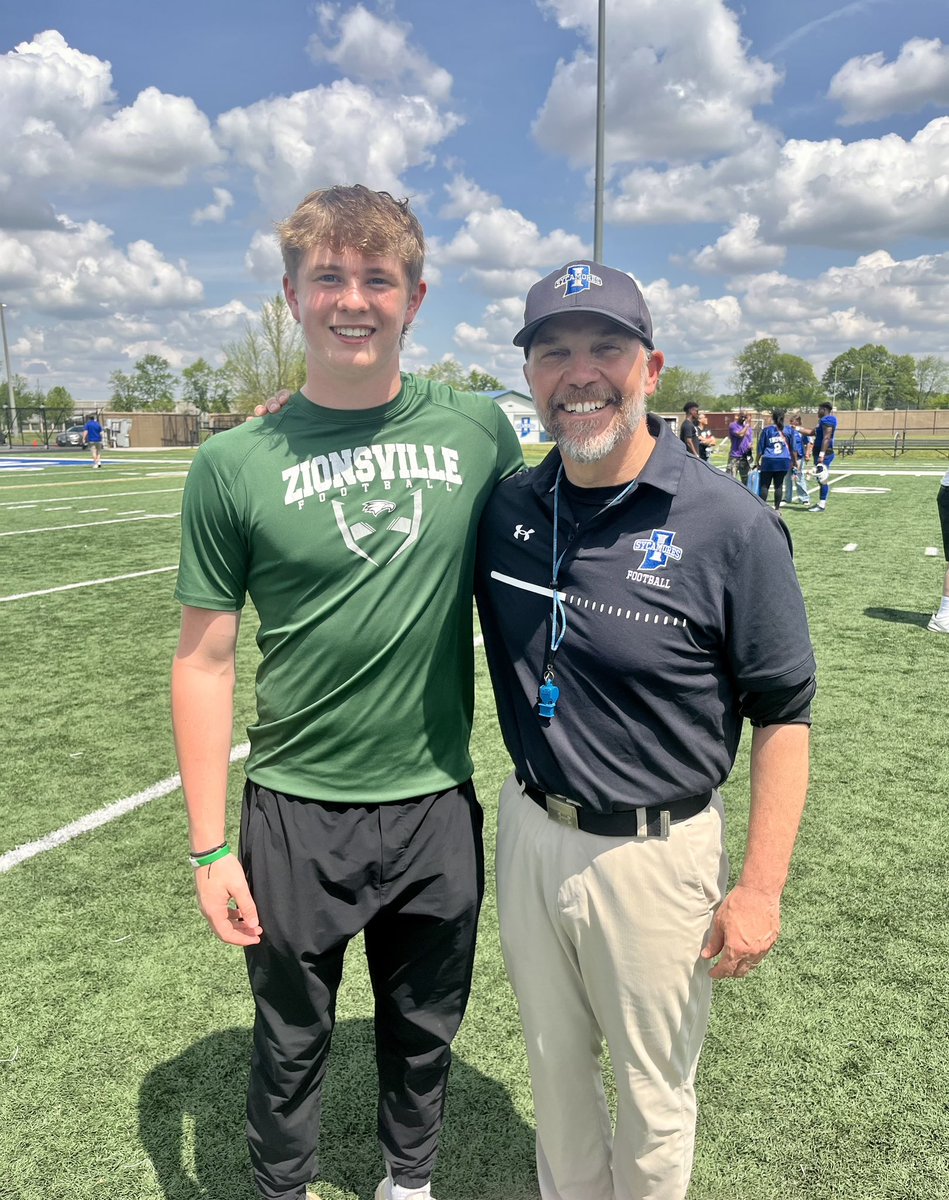 Had a great time being at @IndStFB again today for their spring game! Thanks @AndrewBementISU for the invite! @CoachTurnquist @Coach_Cush @JoelJanak @ZionsvilleFB @CmalryMallory @COACHCOFFER @SWiltfong_ @Bryan_Ault