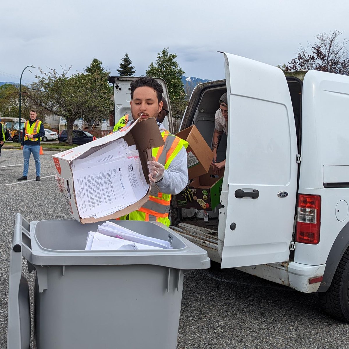 Keep them coming #Vancouver! Destroy those sensitive documents with us today at 2500 Franklin St! We'll be here until 1pm today!