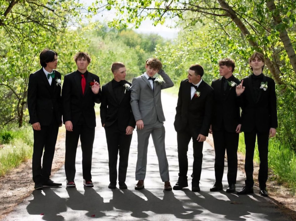 Bow ties or necks, dress shoes or athletic shoes, monochrome or contrasting colors, these young gents show us a nice spectrum of formal wear for prom fashions. #mensfashion #menswear #mensstyle #mensclothing #streetwear #streetstyle #formalwear #mensglobalstreetwear