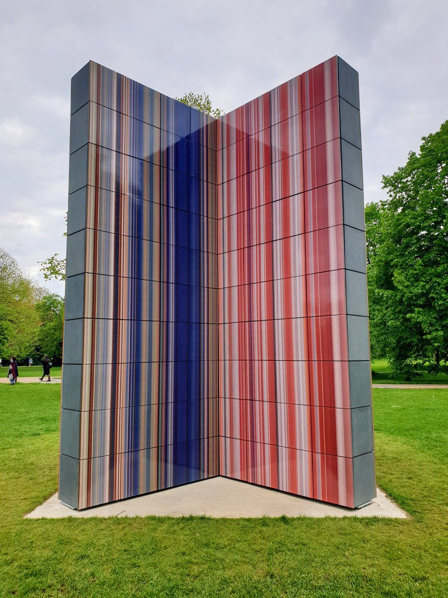 Cheering up a grey day in London. Gerhard Richter: Strip Tower 2023. By the Serpentine Gallery, Kensington Gardens @theroyalparks @gerhardrichter @ace_national #londonparks #lifeinlondon