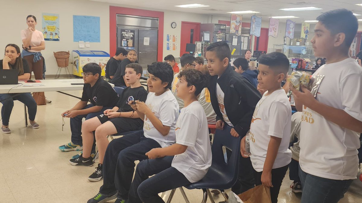 Las_Yescas's tweet image. Today, our Esports Squad delivered an outstanding performance, showcasing  teamwork and determination. Longhorns, we couldn&apos;t be prouder of you! #LYEpride #esports @LYEcoding