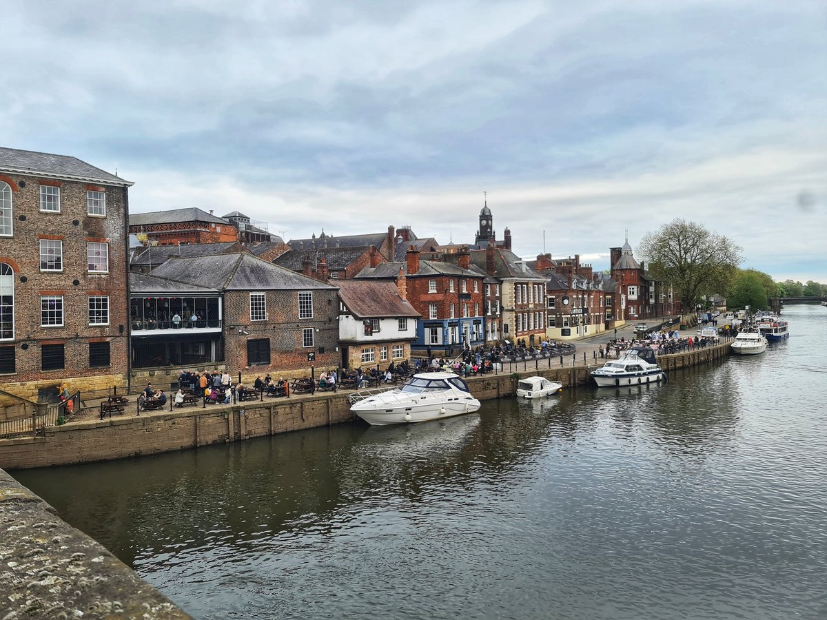 York Part 2 😂 Good to be back in this beautiful place within a week! Il be calling it my 2nd home instead of Gdansk soon (even though I don't have a home here 😂) Let's Gooo #YorkPart2 #Friends40th