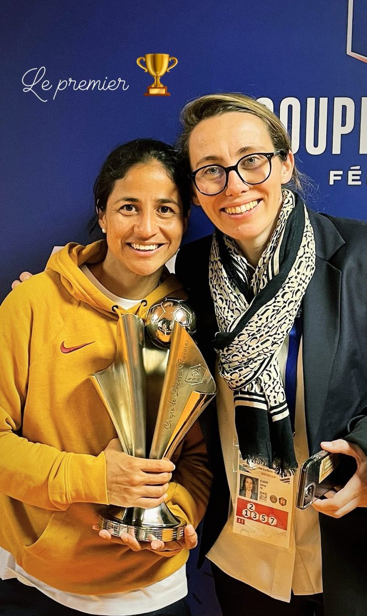 légendes du club ❤️💙 <a href="/SabDelannoy/">Sabrina Delannoy</a> <a href="/ShirleyCruzCR/">Shirley Cruz</a>