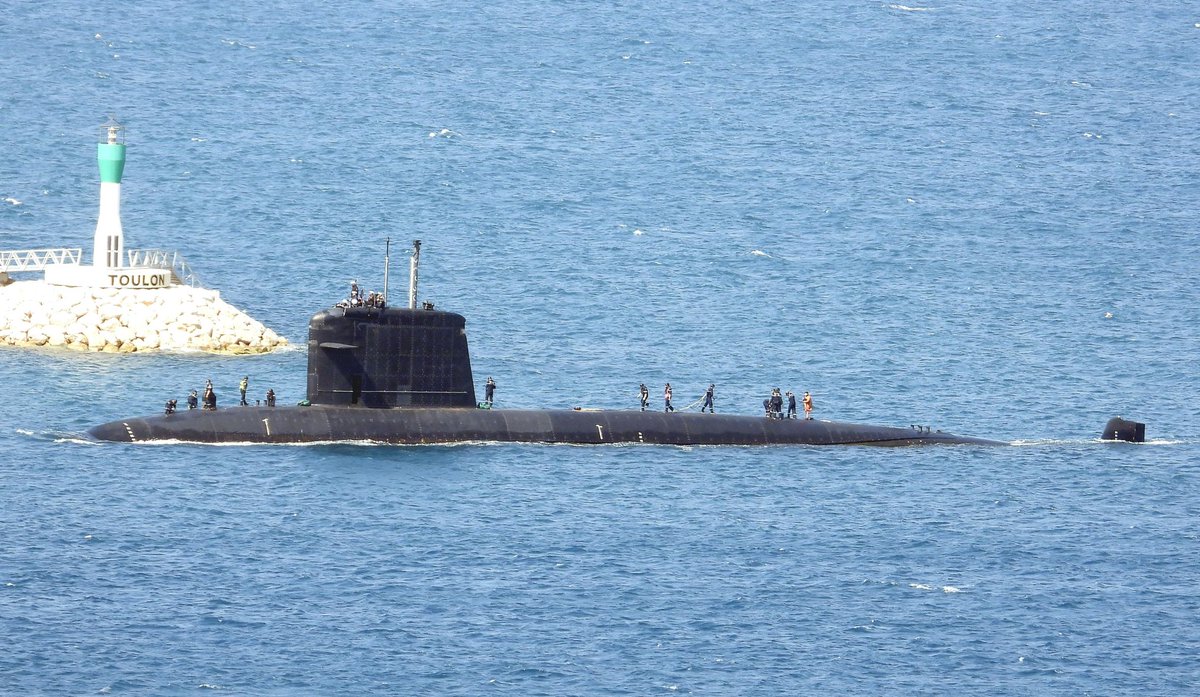 Submarines

SSN Rubis Class

📷 29 April 2024 #Toulon 🇨🇵 by @GGYSSELSSHIPS

@MarineNationale 🇨🇵