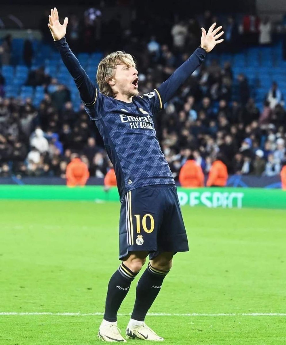 Díganlo sin miedo:

Luka Modric es el mejor mediocampista en toda la historia del fútbol. 🤍⚽️