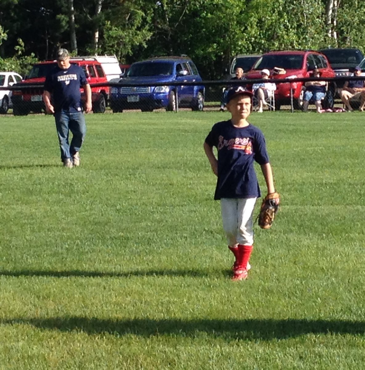 AmeryBaseball's tweet photo. #11 - Stuart Hellie
Years playing baseball: 13
Pre-game ritual: Eat some food, stretch
Walkup song: Nikes on my Feet - Mac Miller
Baseball memory: Hitting a walk-off home run against Somerset
MLB Team: Minnesota Twins
Baseball player: Royce Lewis https://t.co/PxYnm8ojIH