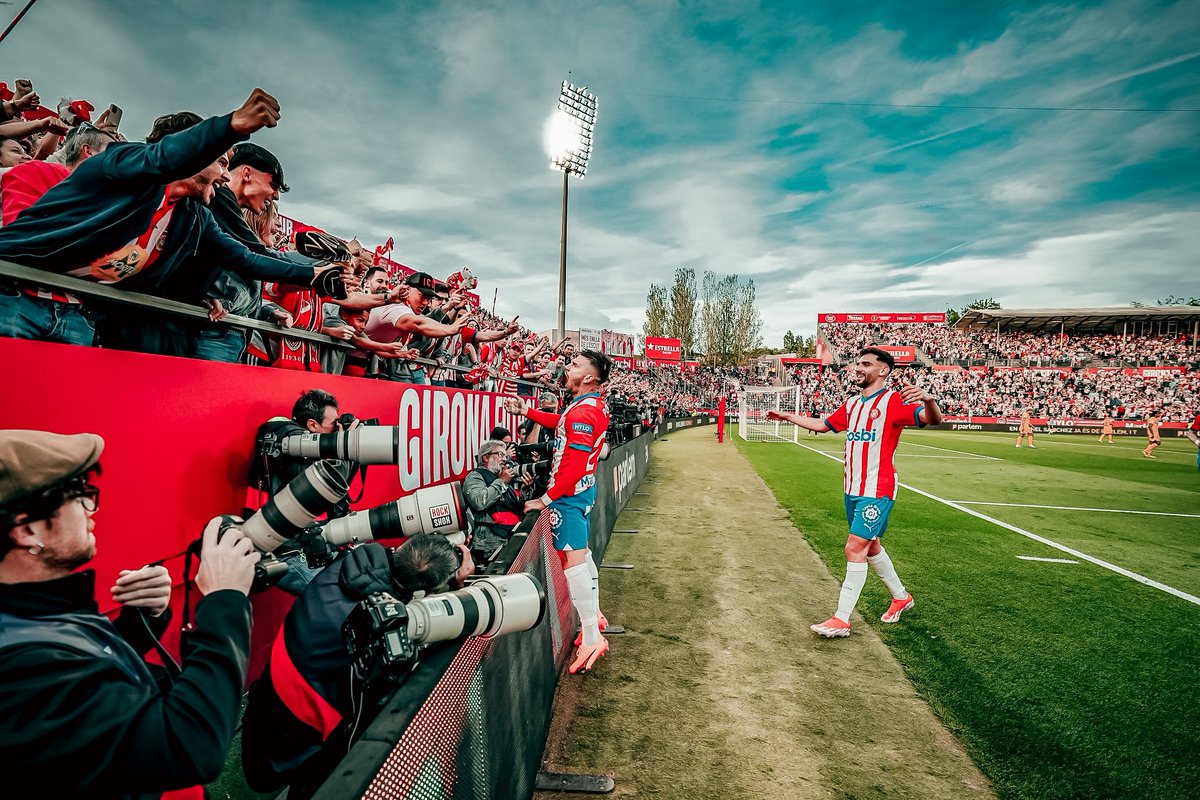 𝗟𝗔 𝗟𝗜𝗚𝗔 🇪🇸 🏟️ Girona 4-2 Barcelona 🔝Con este resultado, el Girona clasifica a la próxima Champions League y el Real Madrid se corona como campeón del torneo 🏆 ⭐️ Cristian Portu anotó un doblete y tuvo una asistencia